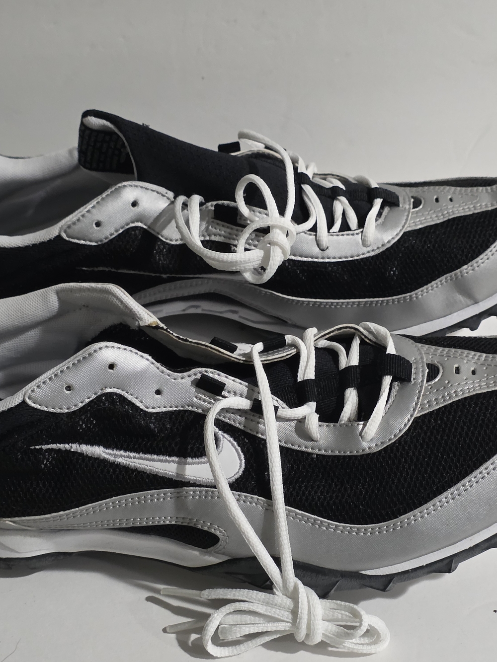 Nike White and Black Mesh Sneaker Bowerman Size 14 Vintage Running Sneaker - Picture 7 of 12